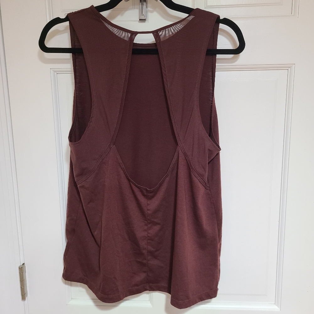 Nike tank
